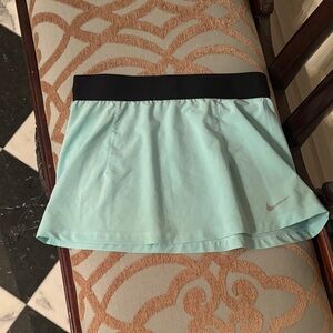 Nike Women's blue tennis skirt size small